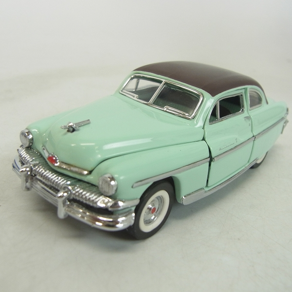 トヨタ 1/30 新型プリウスPHV オフィシャルミニカー/展示用ミニカー