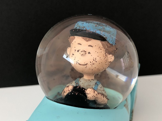 HALLMARK peanuts gallery ピッグペン スノーグローブ スノードーム