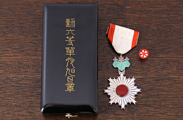 ○日本の勲章/徽章/日本軍＊ 昭和十六年＊勲六等単光旭日章（実物