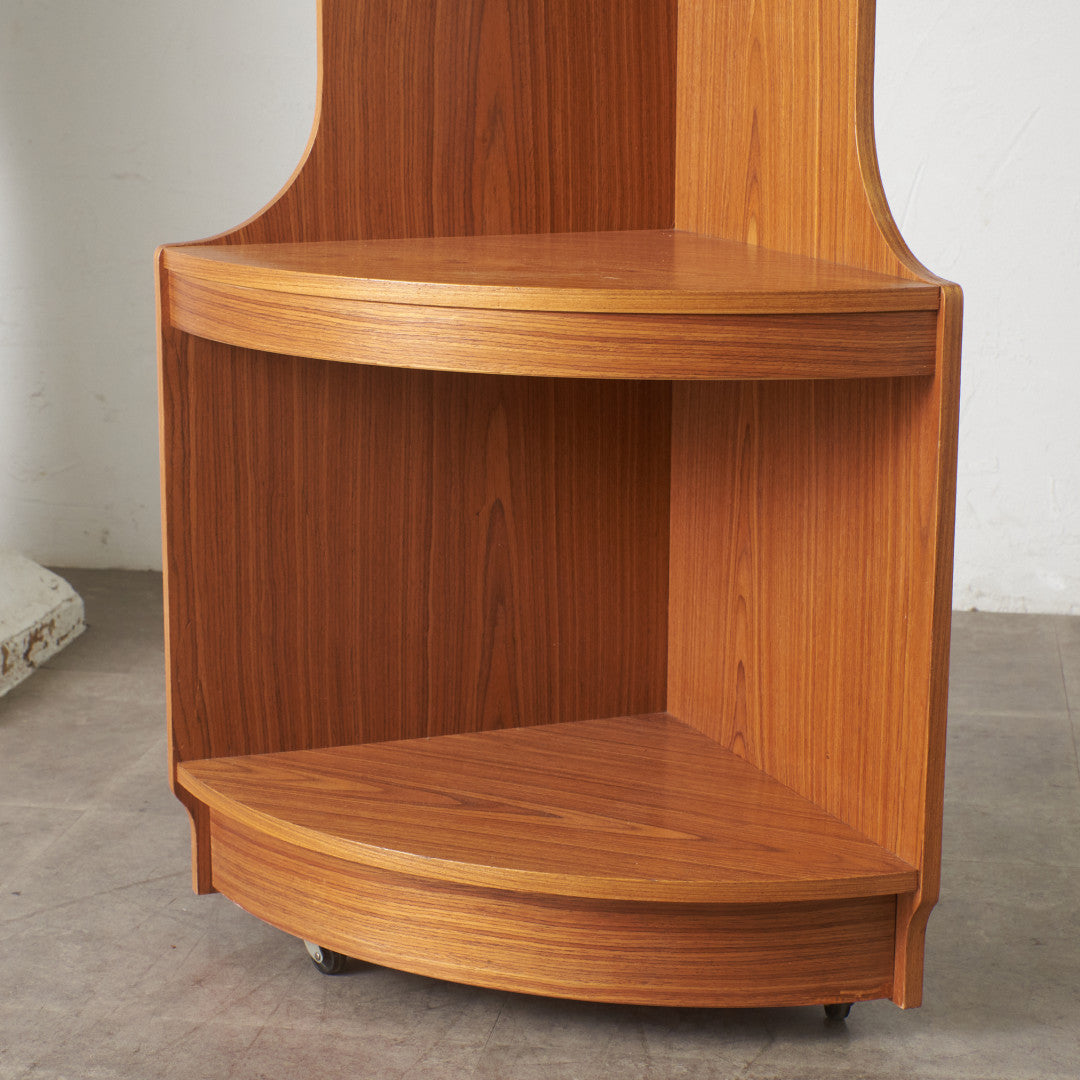 ヴィンテージ コーナーキャビネット｜rocca rocca