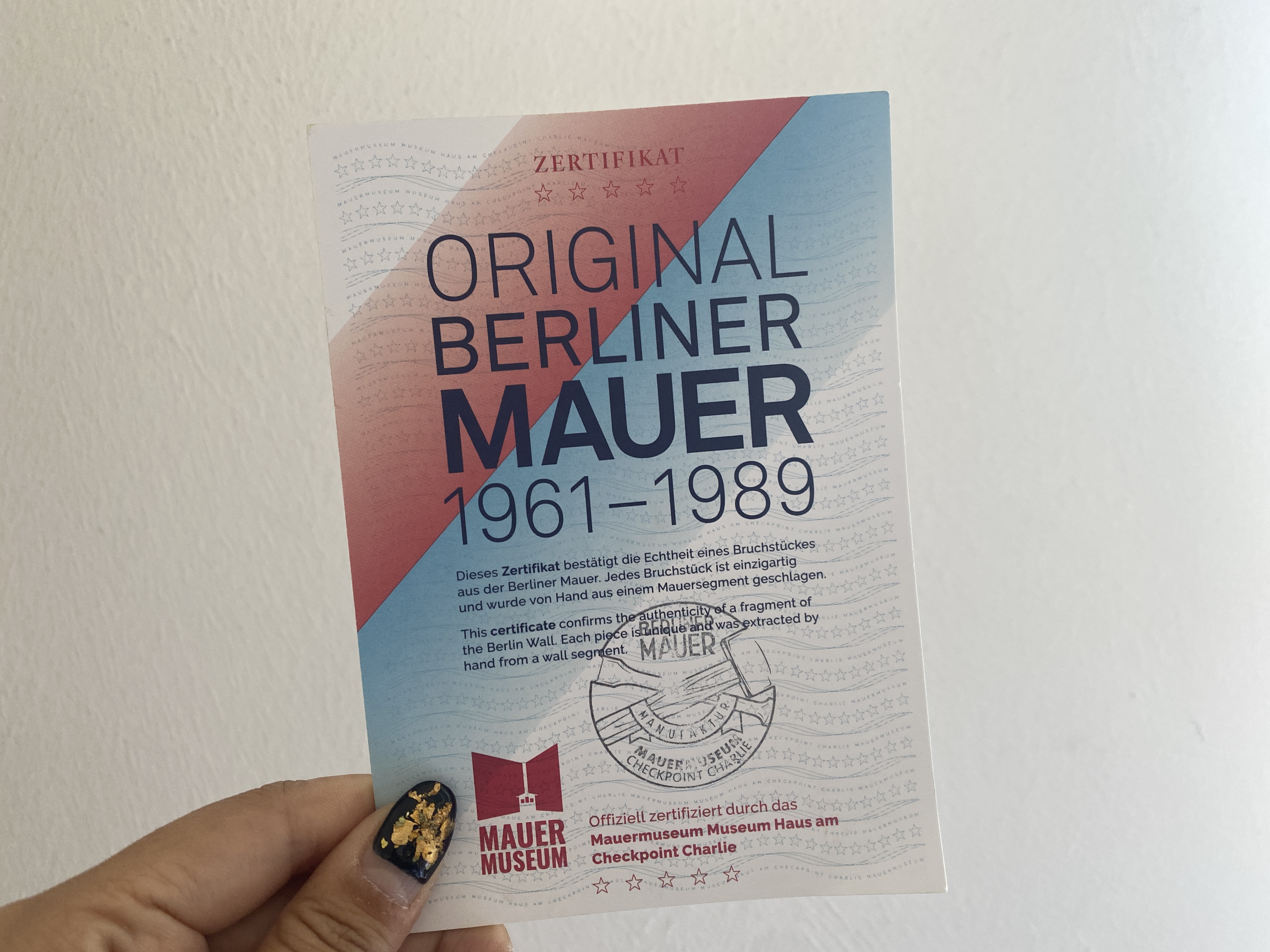ベルリンの壁ピース （本物証明書付き） Amazon.co.jp: 本物のベルリン