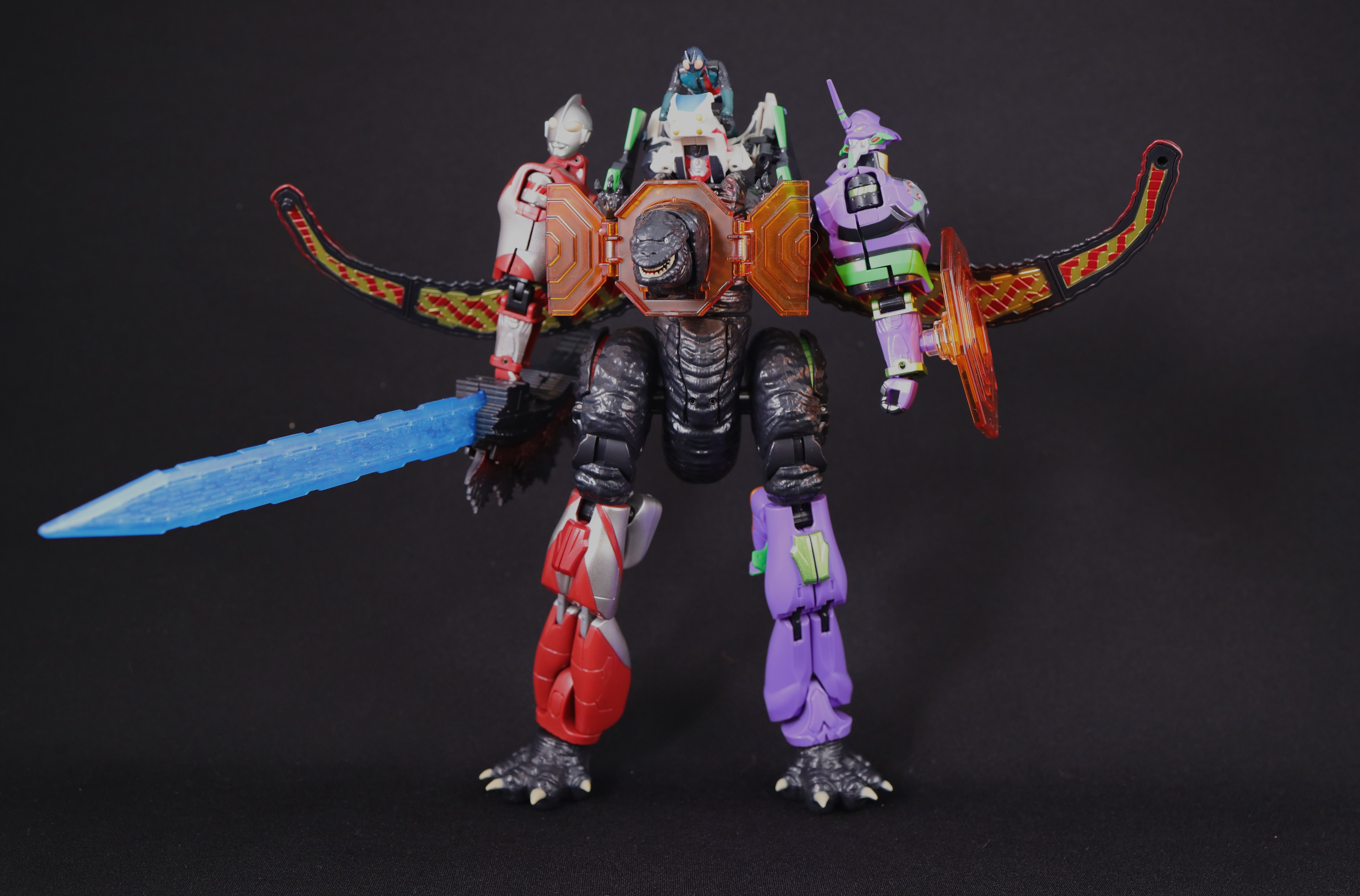 衝撃】庵野秀明監督作品たちが合体するロボ「S.J.H.U.PROJECT シン