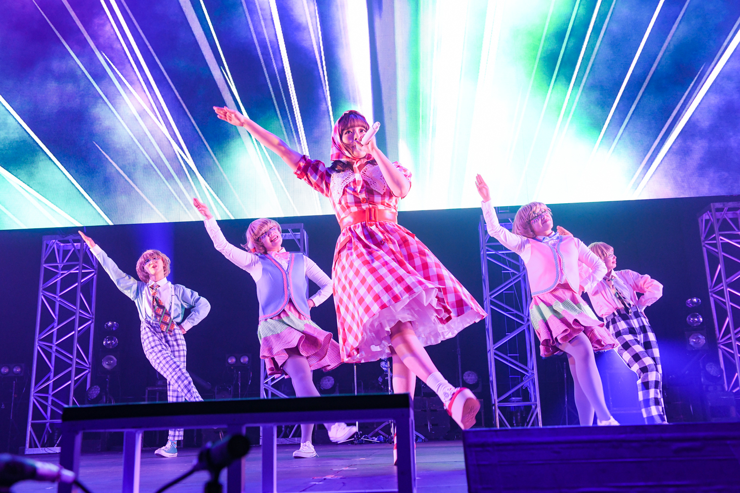 きゃりーぱみゅぱみゅ - COUNTDOWN JAPAN 22/23 ライブ写真＆セット