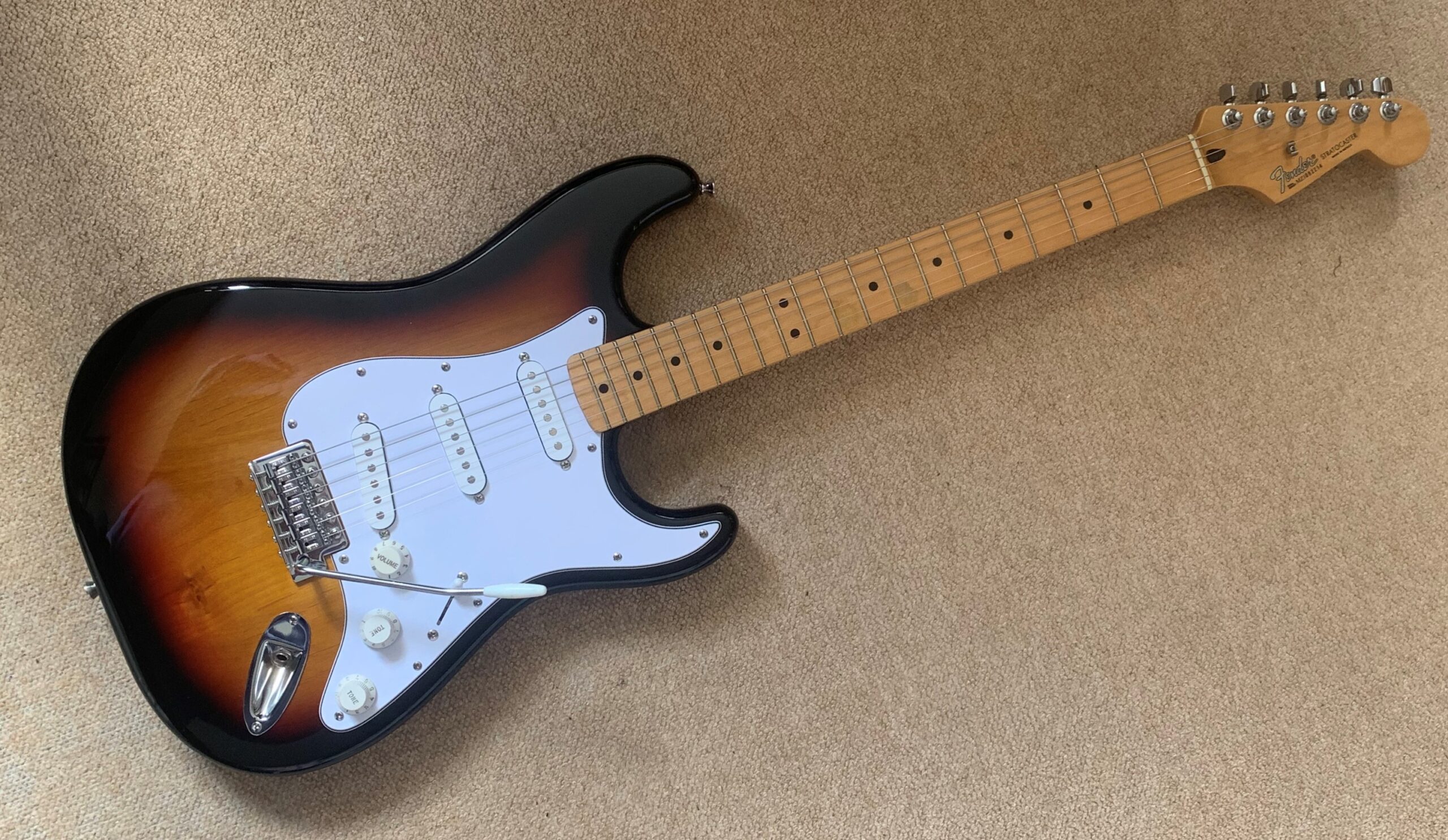 る*ー様 Fender Mexico Stratocaster 2001年製 る*ー様 Fender Mexico