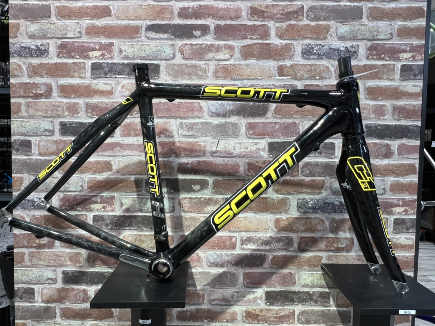 SCOTT フレームセット CR1 Team Issue｜高額買取のロードバイクカウマン