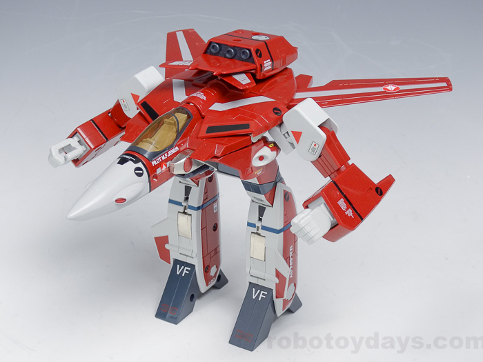 バルキリー VF-1J ミリア機（バンダイ復刻版） タカトクトイス