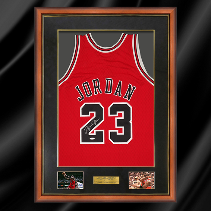 マイケル・ジョーダン直筆サイン入りブルズ97/98アウェイユニフォーム