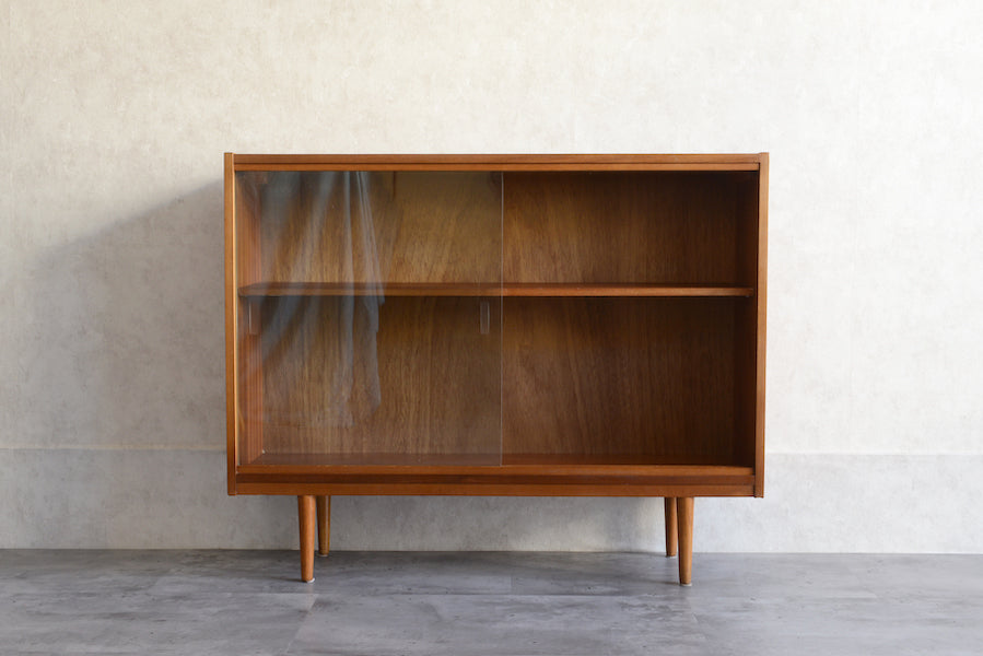 北欧ヴィンテージ チーク ガラスキャビネット スウェーデン 北欧