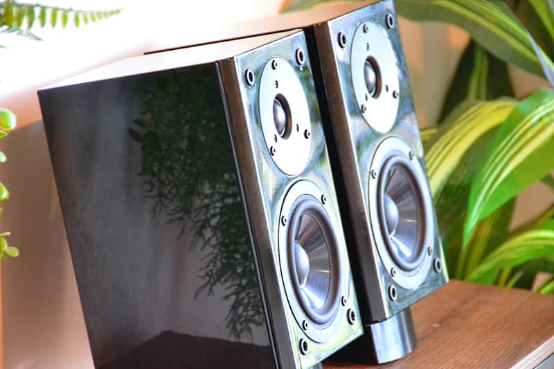 Yamaha NX-E700 2-Way Bookshelf Speakers Piano Black | Reverb