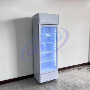 Red Bull 冷蔵庫 ガラス扉付き Red Bull ガラス扉冷蔵庫 2025年最新