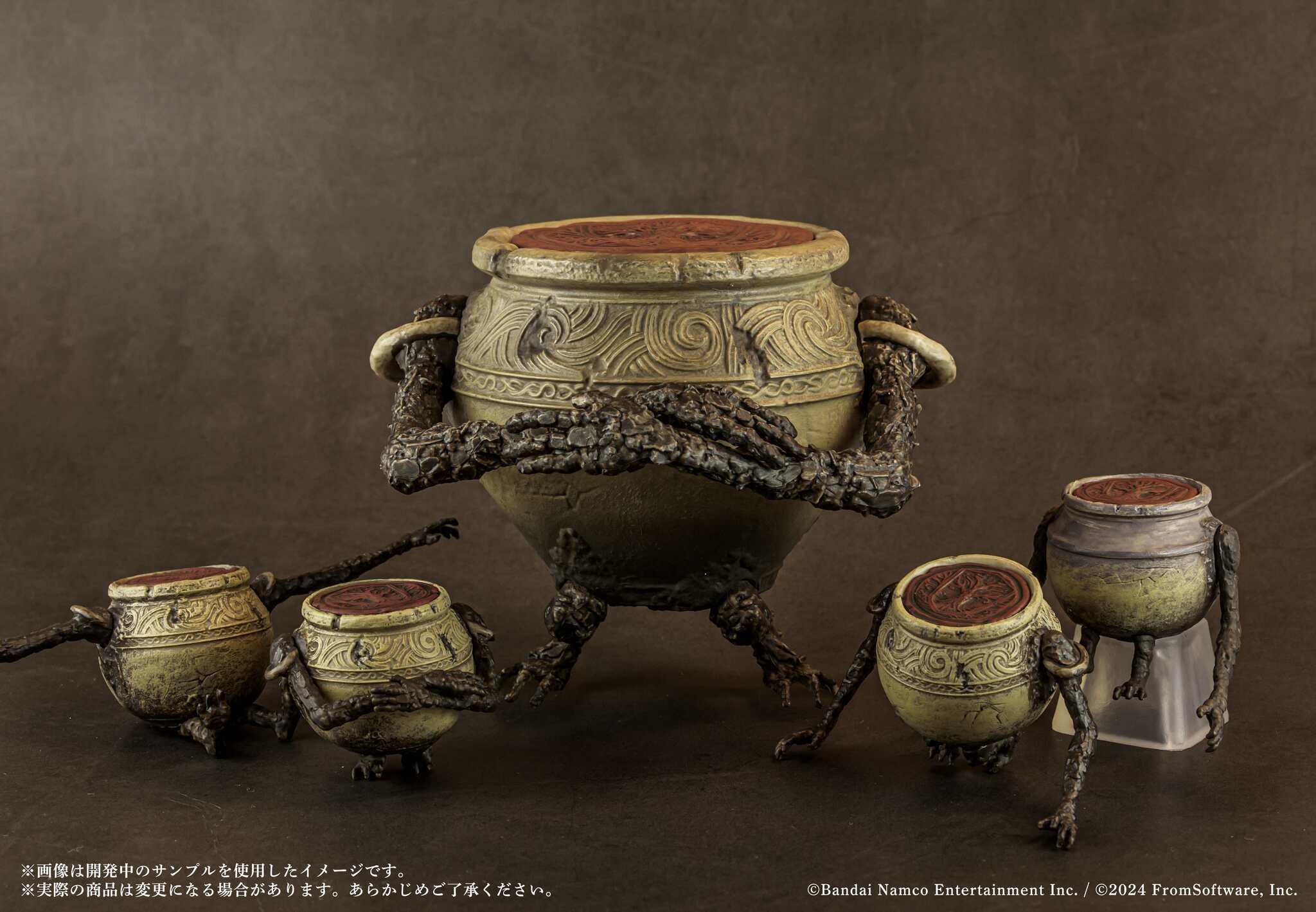 エルデンリング』初のカプセルトイ！超リアルで精巧な「壺人
