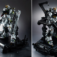 お値段11万円の存在感！最上級ブランド「解体匠機 RX-93 νガンダム」が