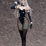 網タイツに包まれた太ももがセクシー！アニメ「ニーアオートマタ」より