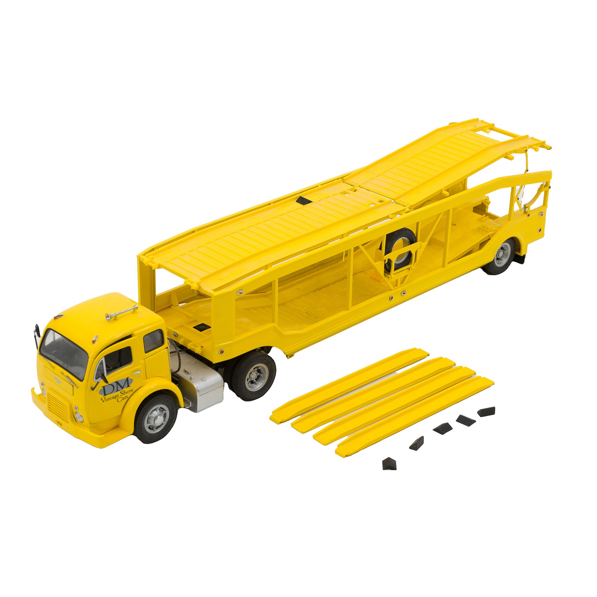 ダンバリーミント 1/24 FOUR-CAR CARRIER 1952