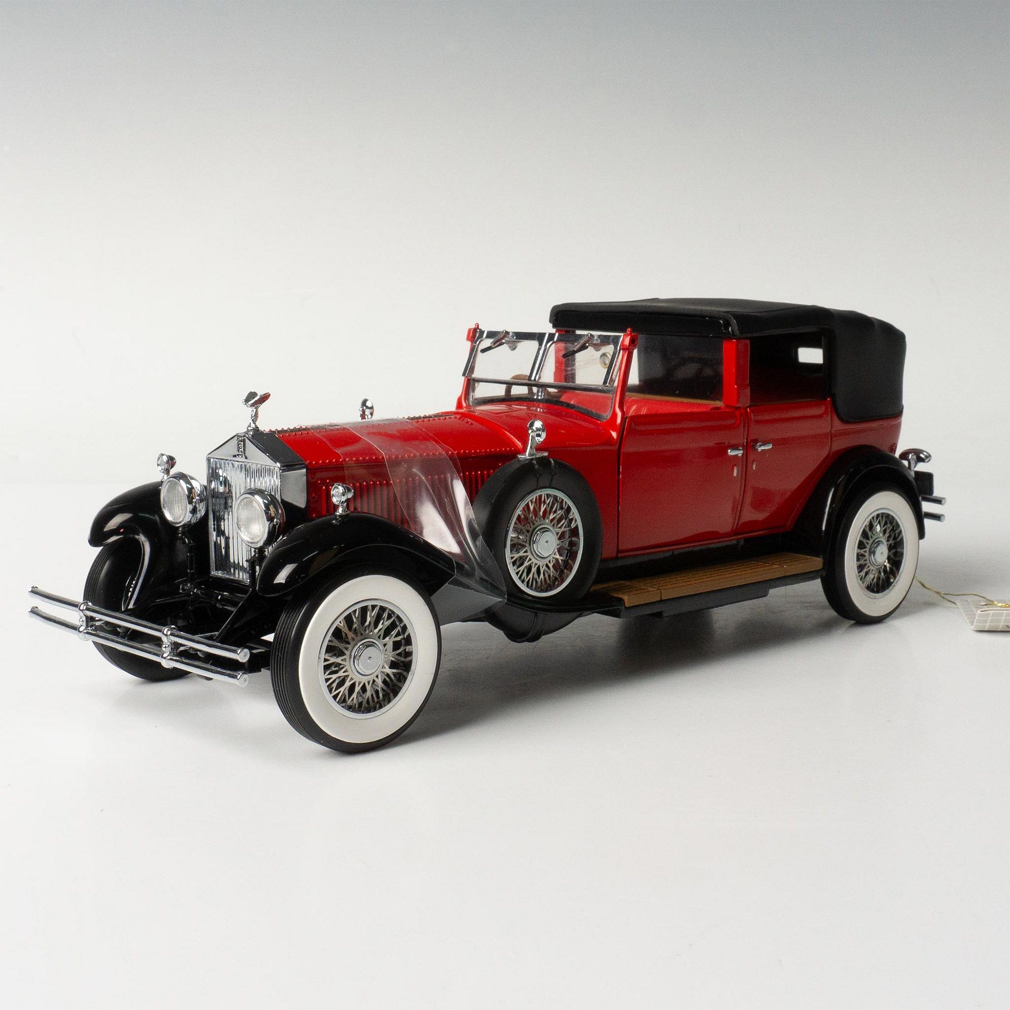Franklin Mint 1929 Rolls Royce Phantom Model Car sold at auction
