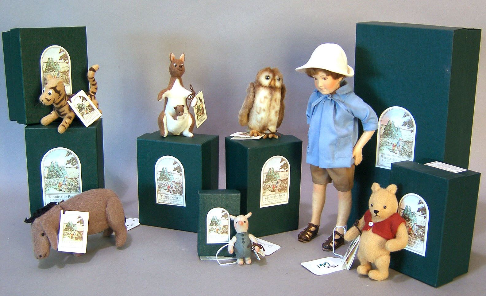 Set of 7 R. John Wright Limited Edition Winnie the sold at auction