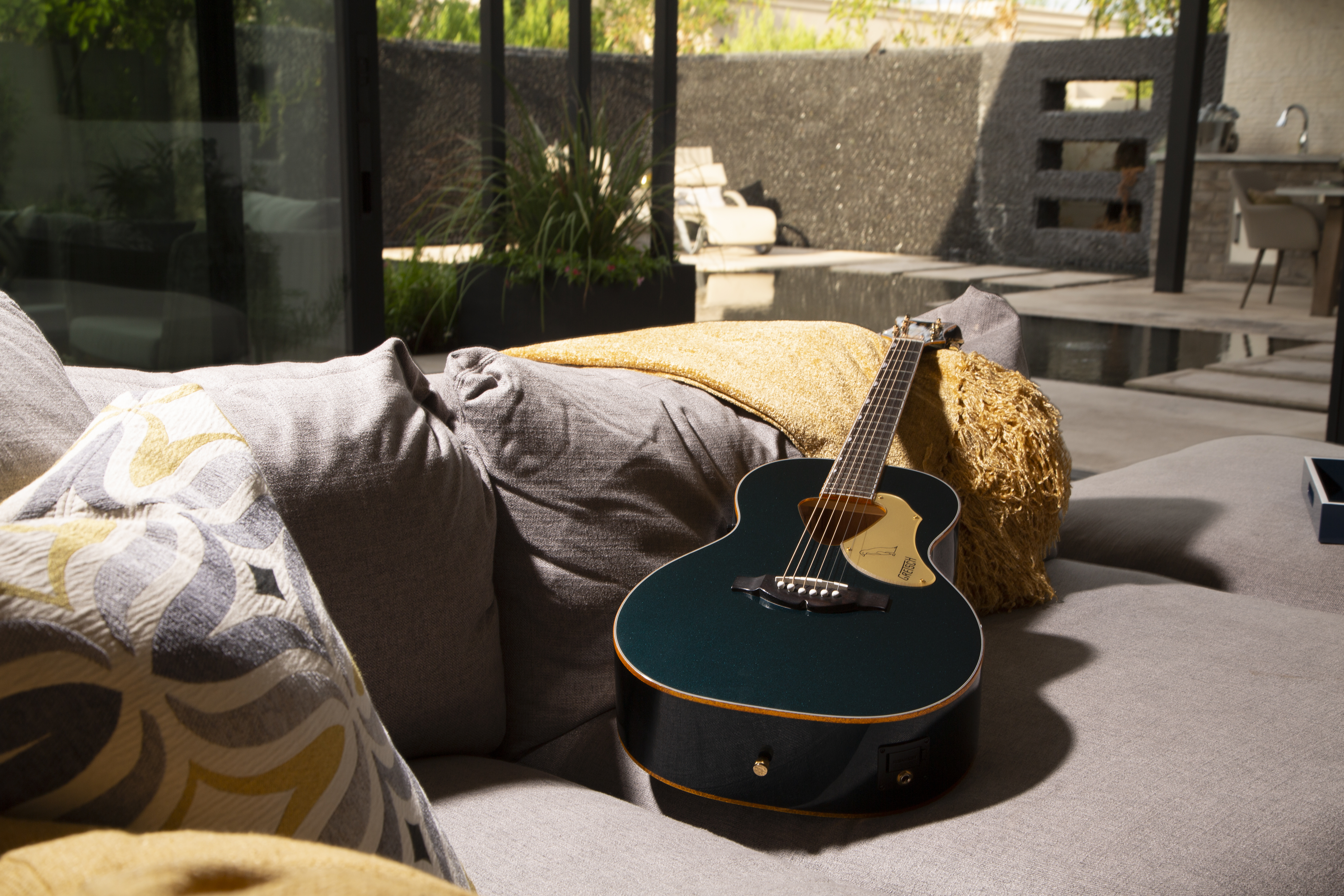 Gretsch G5021E Limited Edition Rancher Penguin Parlor Scores