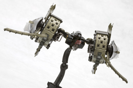 コトブキヤ 斑鳩 1/144 飛鉄塊 斑鳩 塗仏｜ホビーの総合通販サイト