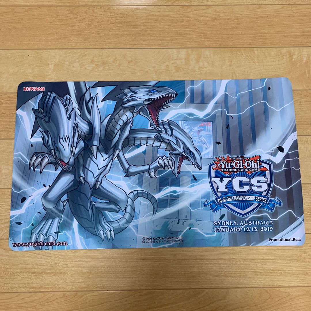 遊戯王 OCG 公式 プレイマット 心宿りし青眼竜 OTS 新品未開封 【公式