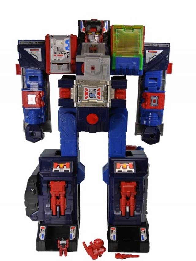C-027 Brave Maximus Cybertron City | Car Robots Transformers