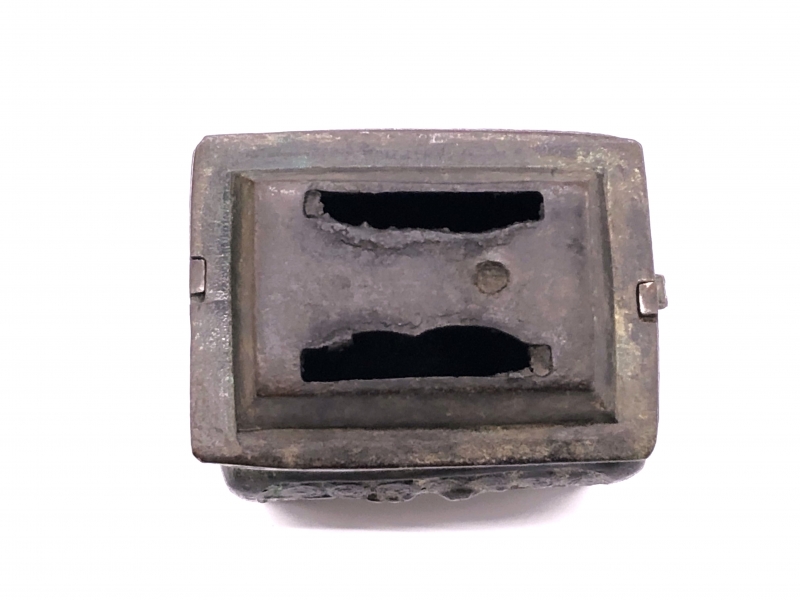 東周青銅香炉 】 方形獣胴四つ足 骨董・古玩 蔵出|サムライオークション