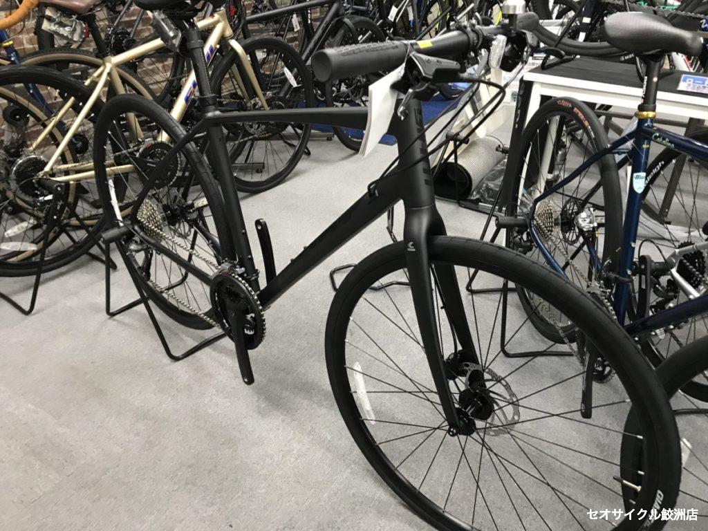 Giant クロスバイク マットブラック エスケープ ESCAPE RX DISC マット