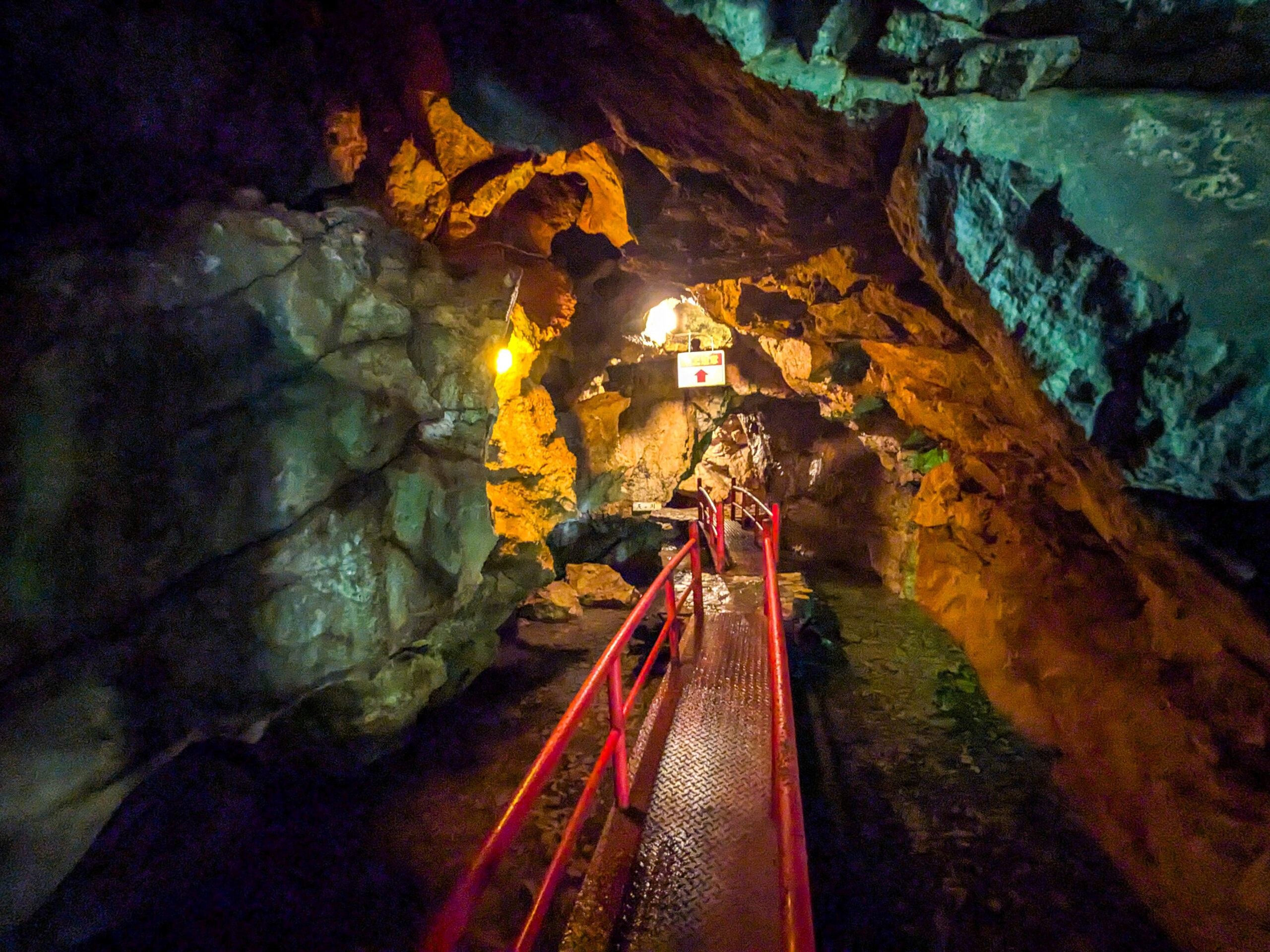 郡上市】さかだちぶらり旅・郡上② 郡上鍾乳洞 – 岐阜のローカル