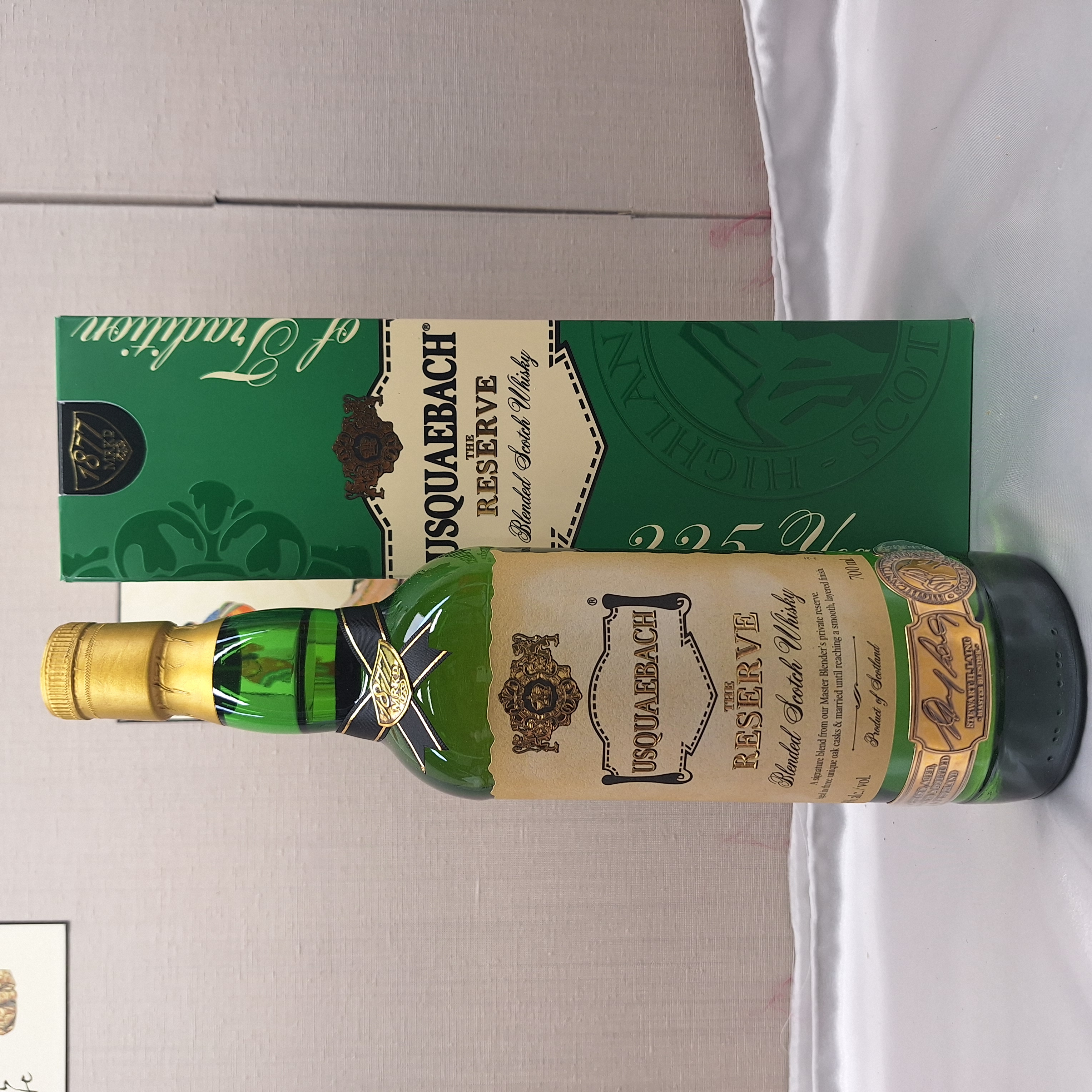 酒の細井 / ウシュクベ リザーブ［並行］43度/700ml