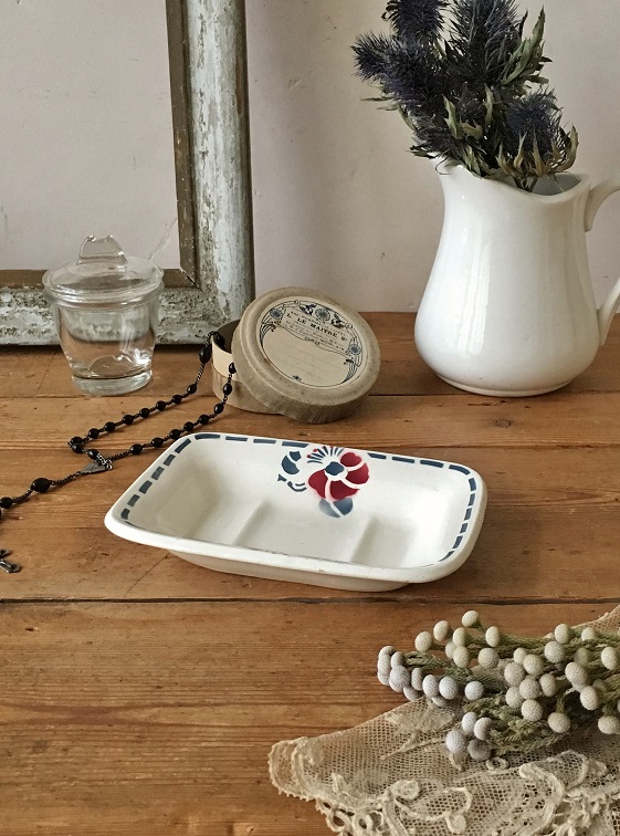 ソープディッシュ アクセサリートレイ リボンモチーフ マトソン