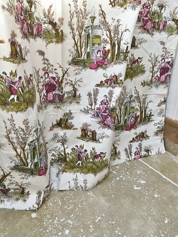 フランスアンティーク 大型145㎝の天使と文字が刺繍された可愛い過ぎる