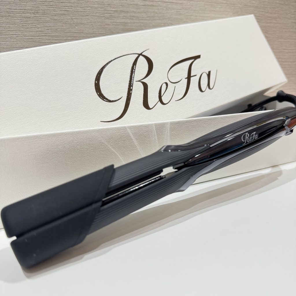 ReFa ストレートアイロン プロ ブラック⁄ホワイト リファストレート