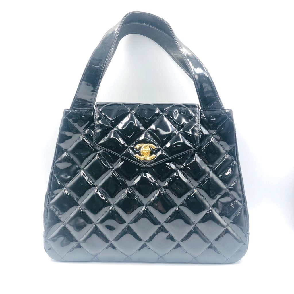 CHANEL シャネル パテントレザー フラップショルダーバッグの買取実績