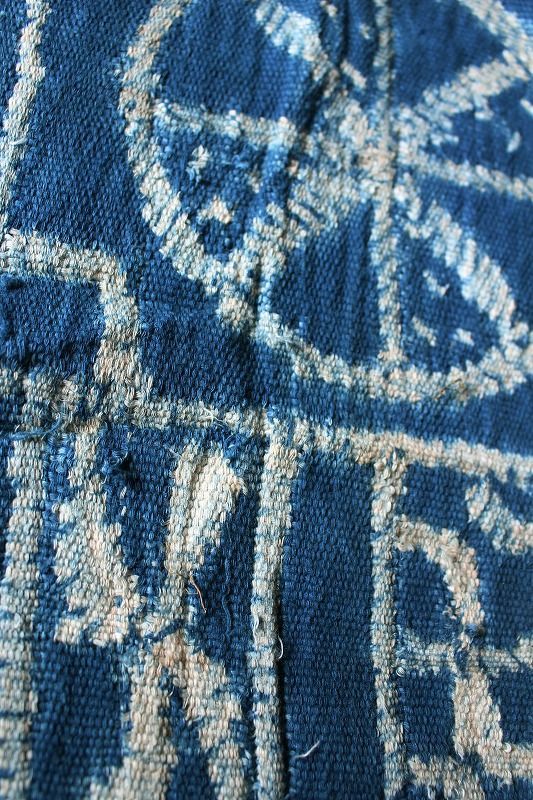 カメルーン】バミレケ族藍染め布（絞り染め）