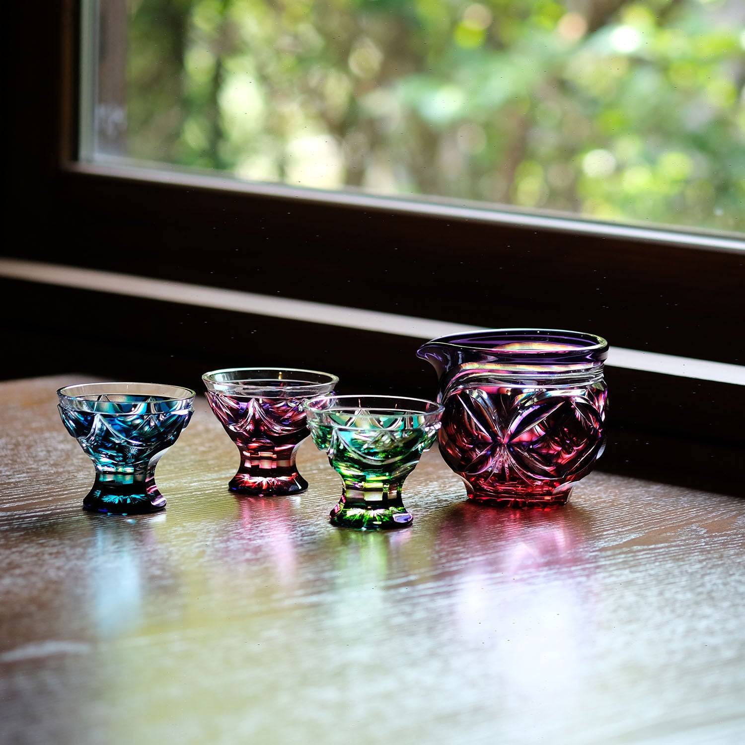 島津薩摩切子】 二色衣 片口酒器揃 cut202 – ㈱島津興業 島津薩摩切子