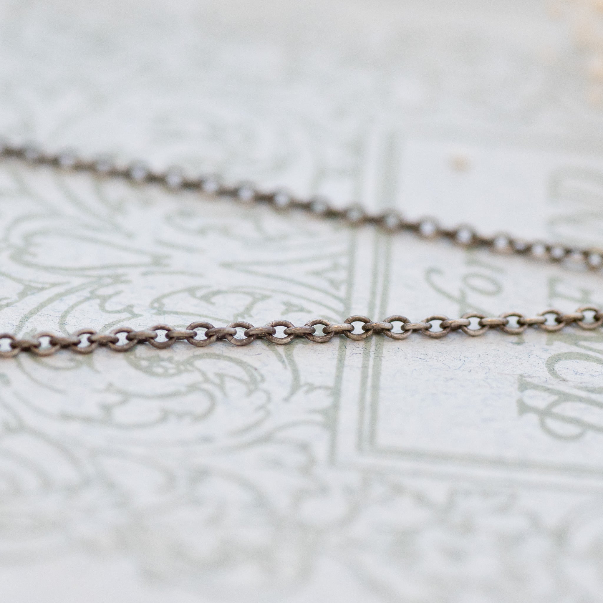 小花のアンティークサフィレットネックレス シルバーペンダント