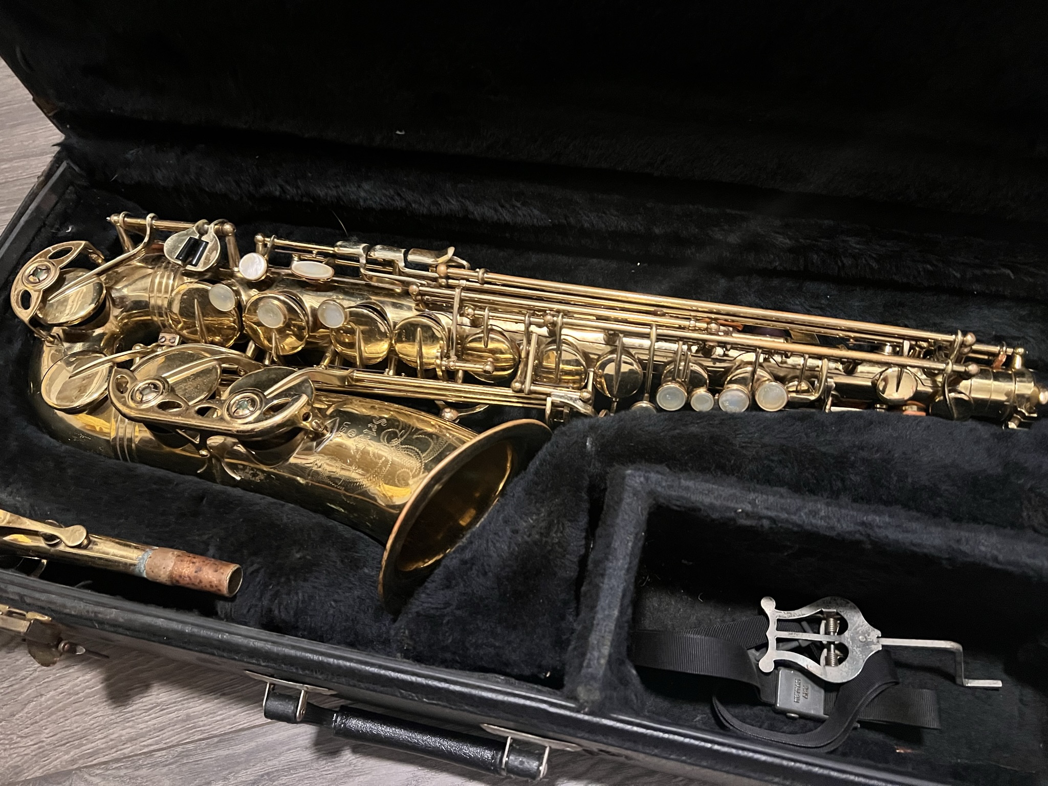 1980's Selmer USA Model 162 'Omega' Alto Saxophone #823XXX -
