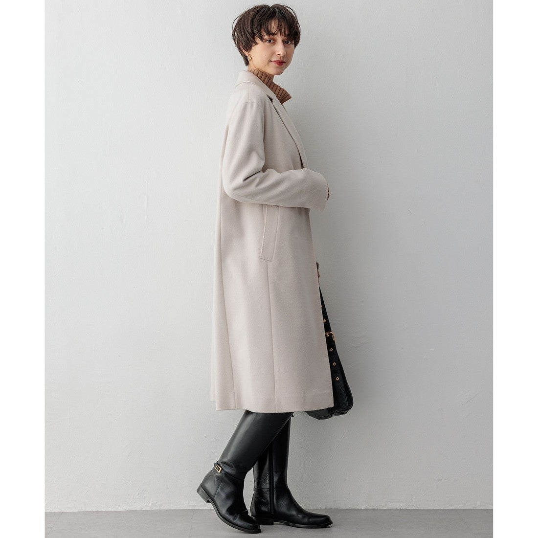 23区 ウールカシミヤビーバー チェスターコート （グレー系） -靴