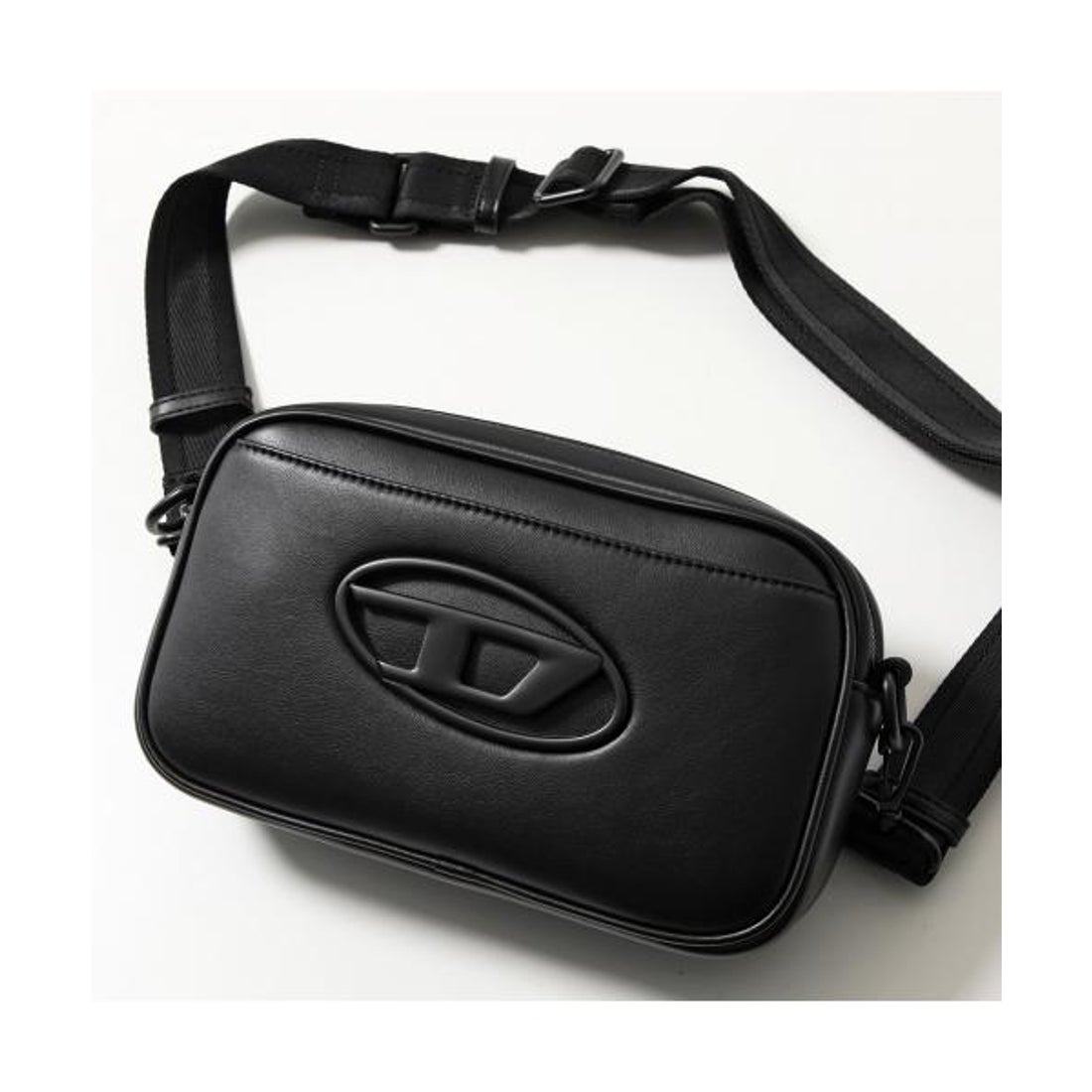 diesel 牛革ショルダーバッグ
