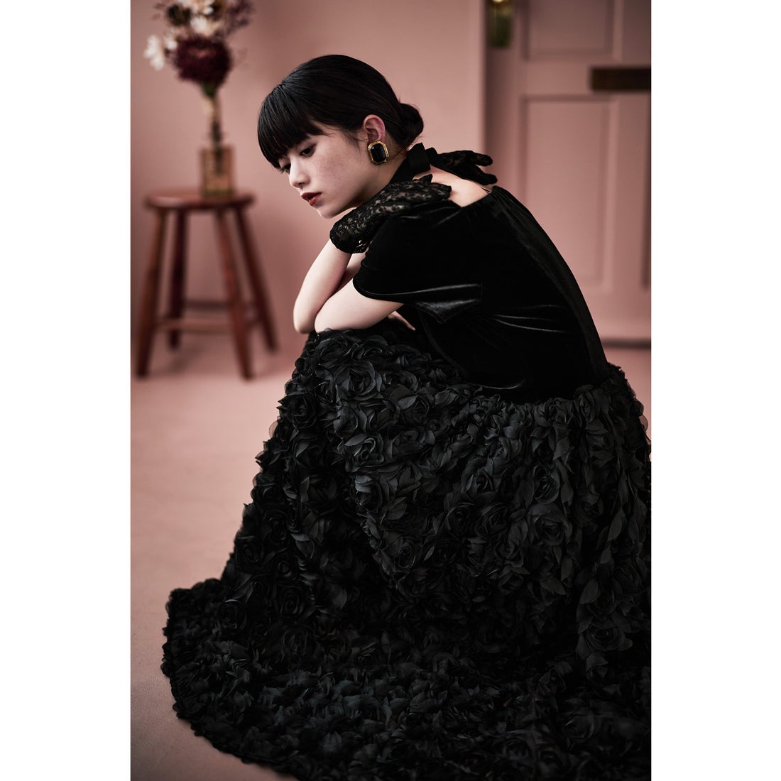 エトル etoll. ベロアロゼットフレアドレス （ブラック