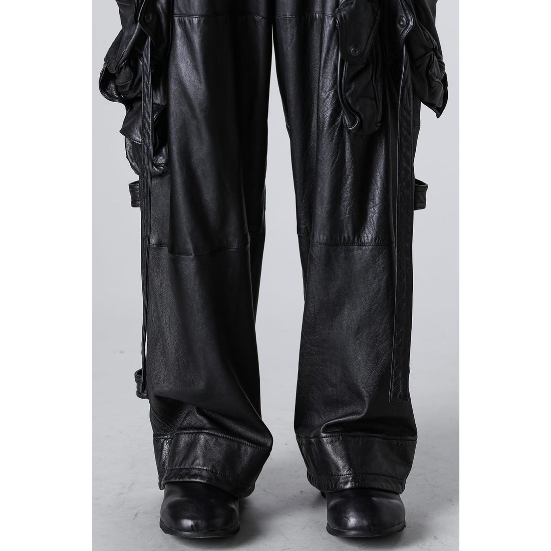 JULIUS Leather Gasmask Cargo Pants （Black） - Osaka / Kyoto