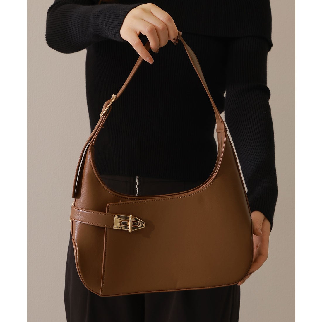 レースレディース Lace Ladies レザー ベルト付き ワンショルダー