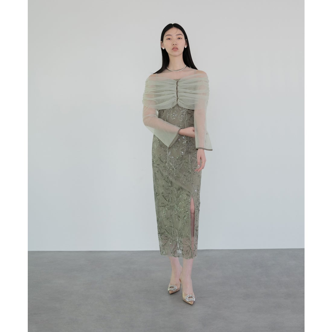 レジャ Leja チュールオフショルダー花柄Iラインドレスワンピース美脚