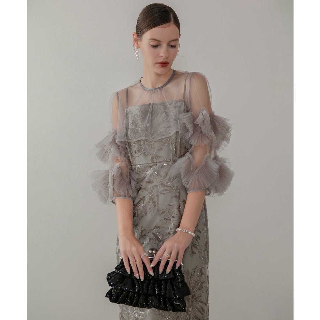 レジャ Leja フラワースパンコールチュールフリルスリーブIライン