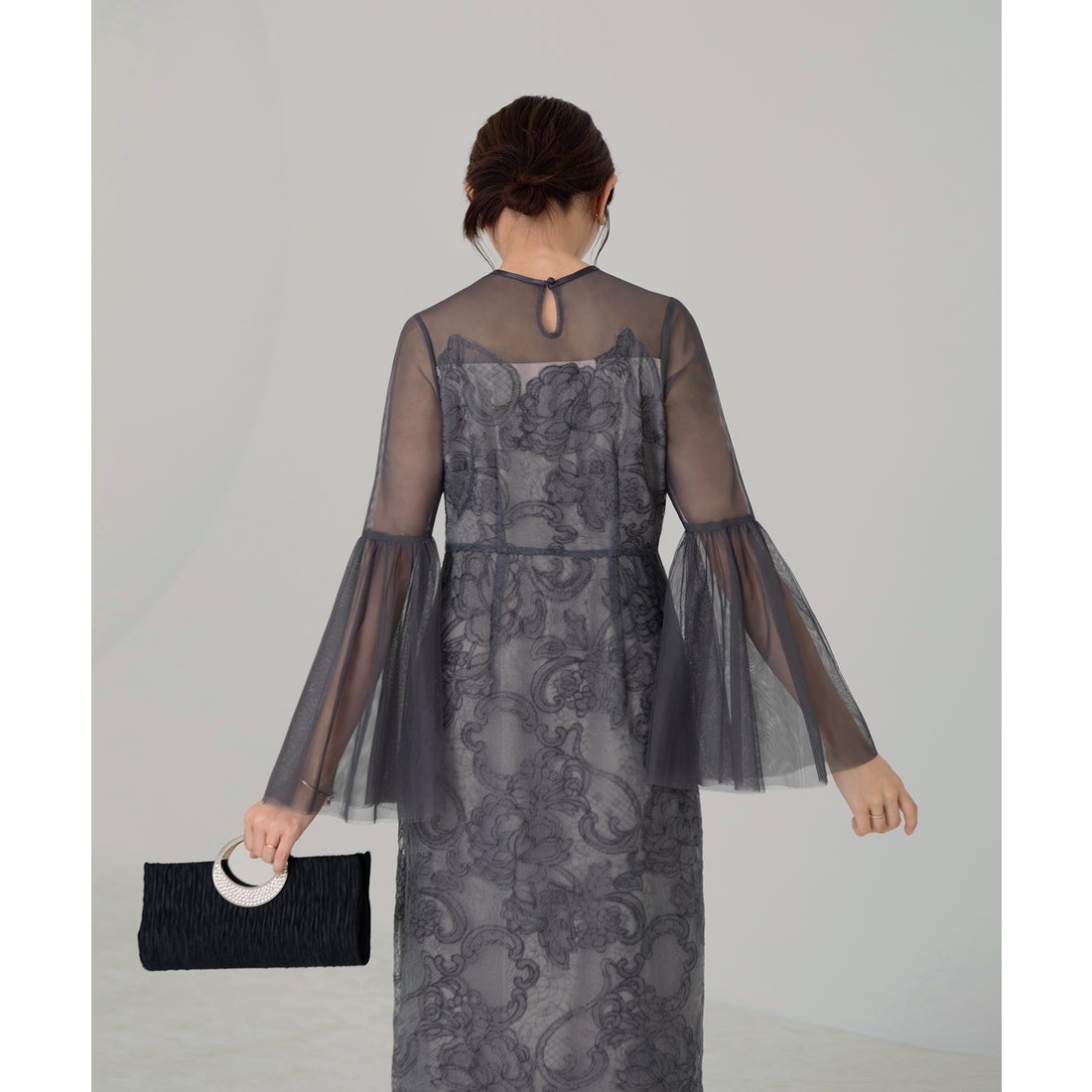 レジャ Leja 異素材シアー刺繍レース透け感プリーツスリーブIライン