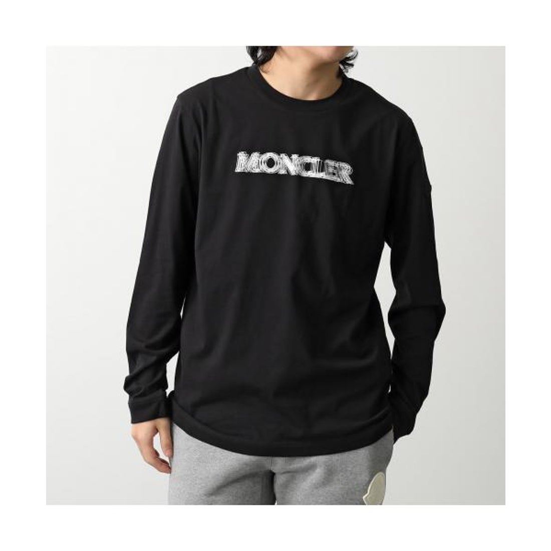 MONCLERロングTシャツ