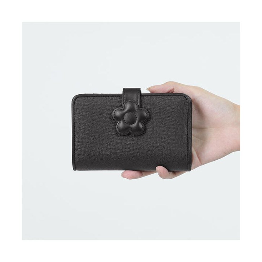 マリークワント MARY QUANT デイジーパッチスナップ2 Lウォレット