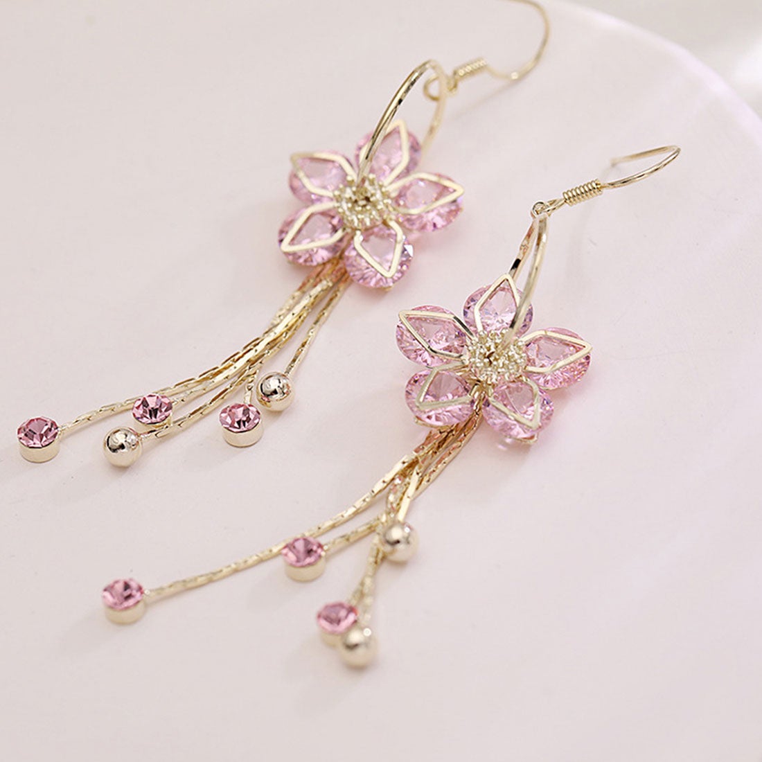 miniministore 韓国風 花モチーフ フックピアス 女性 - ファッション