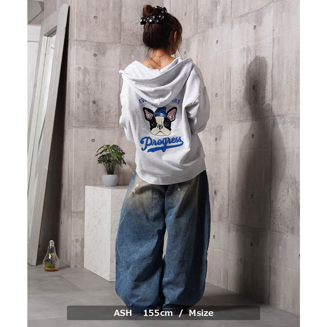 Chevon ファンクラブ限定 刺繍プルオーバーパーカー Lサイズ Chevon