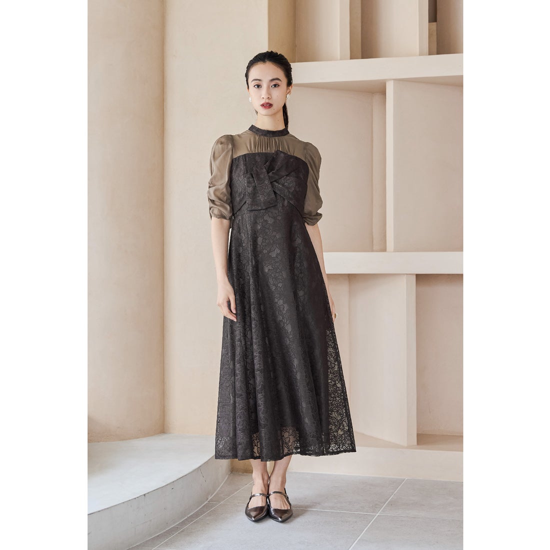 ニアナ niana フラワーレースノットデザインドレス パーティードレス