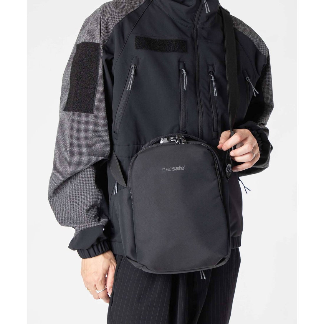 パックセーフ pacsafe パックセーフ PACKSAFE V anti-theft tour